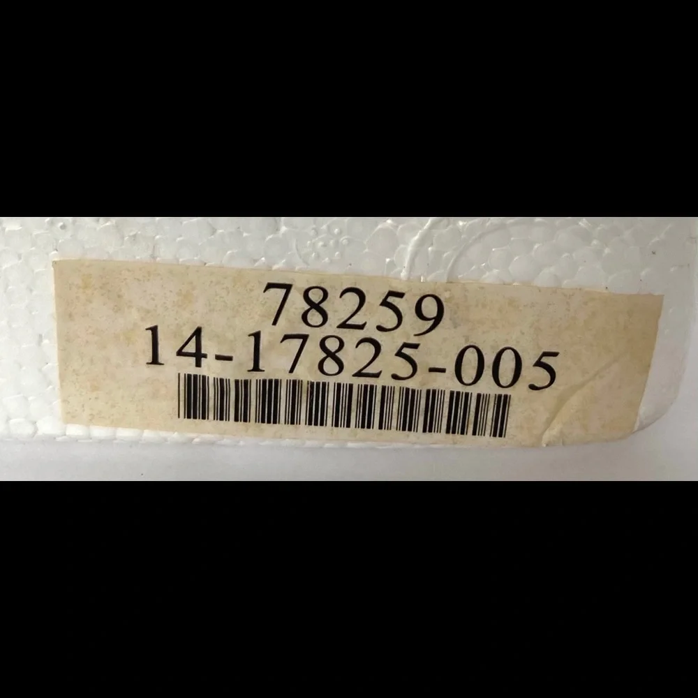 HAWTHORNE VILLAGE “RARE”-  TINY TREASURES TOY SHOPPE - Picture 11 of 11